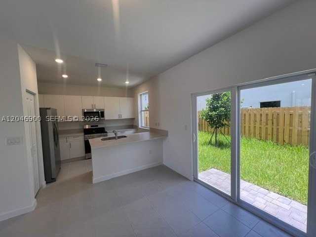 2655 SE SE 25 TER #2655 - Photo 3 of 17