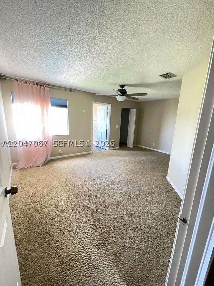 558 Stonemont Dr #558 - Photo 5 of 21