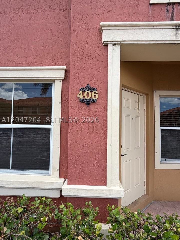6016 Nw 116th Pl #406 - Photo 2 of 12