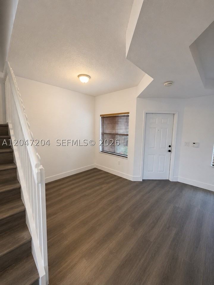 6016 Nw 116th Pl #406 - Photo 3 of 12