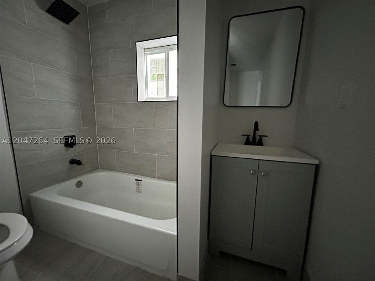 4429 Sw 21st St - Photo 6 of 29