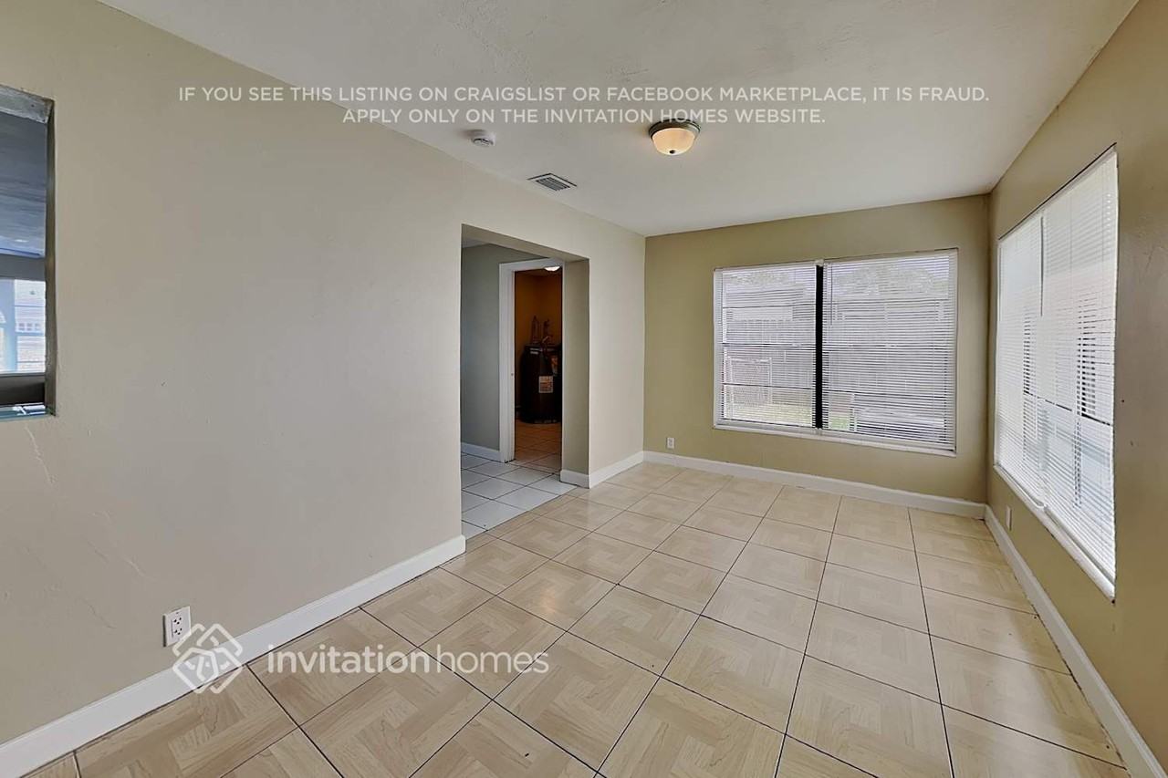 2401 Jamaica Dr - Photo 6 of 18
