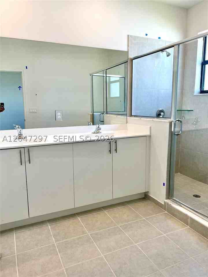 28534 Sw 134th Ave #28534 - Photo 3 of 14