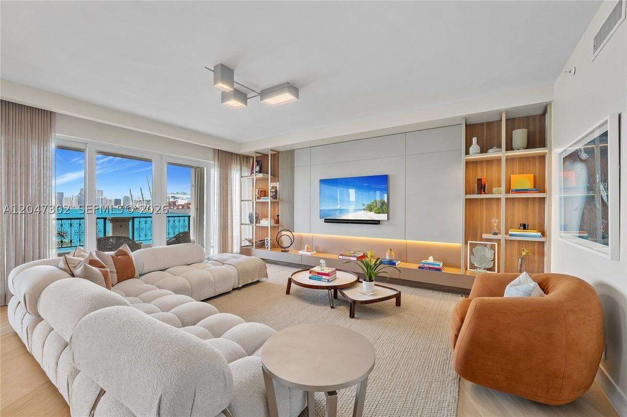 5242 Fisher Island Dr #5242 - Photo 6 of 50