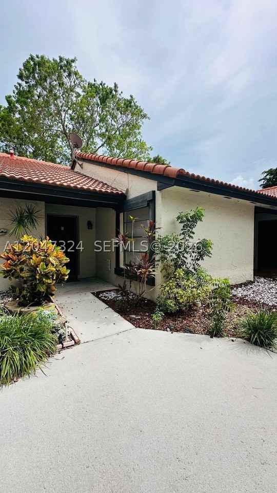 15210 Sw 48th Ter #G83 - Photo 4 of 28