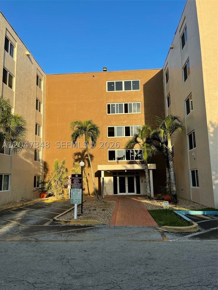6950 Nw 186th St #2-312A - Photo 2 of 18