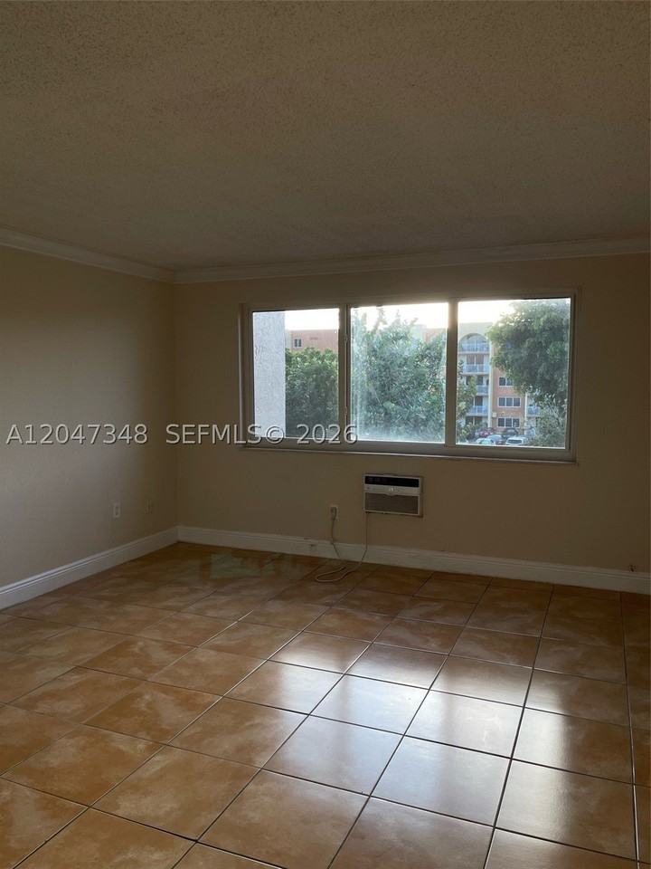 6950 Nw 186th St #2-312A - Photo 7 of 18
