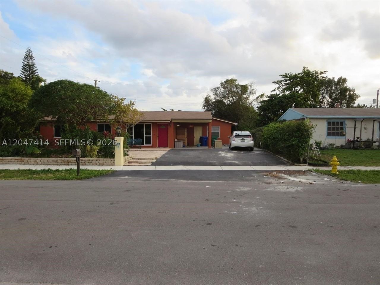 4828 Sw 20th St #BACK