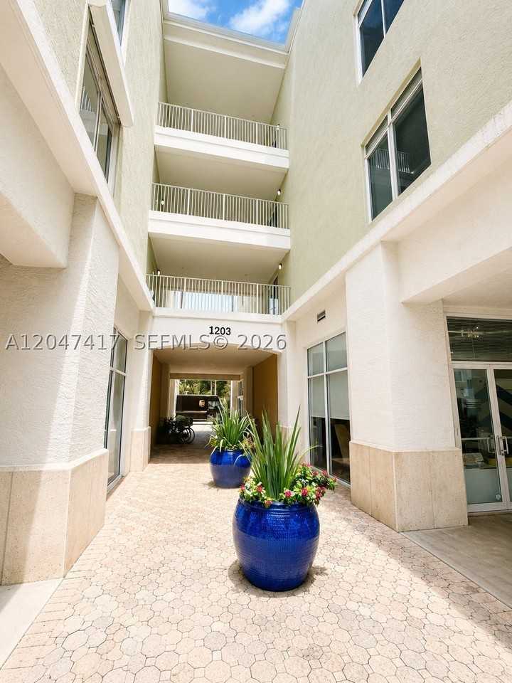 1203 Town Center Dr #314