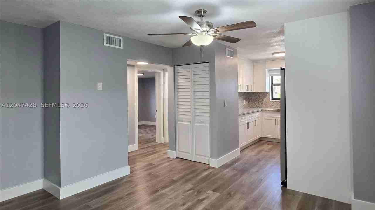 50 W 28th St #52 - Photo 2 of 14