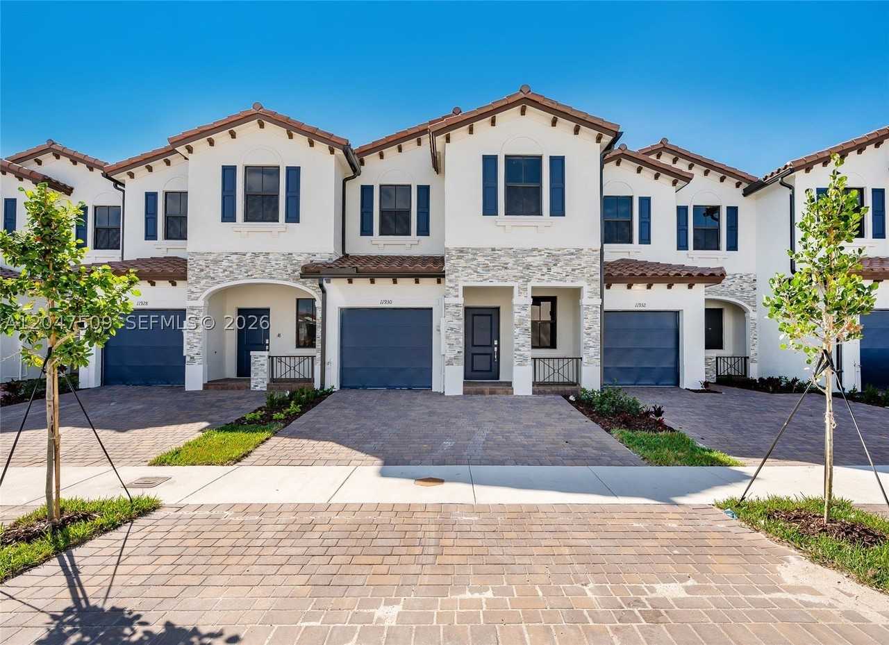 11930 Sw 246th Ln #11930 - Photo 3 of 37