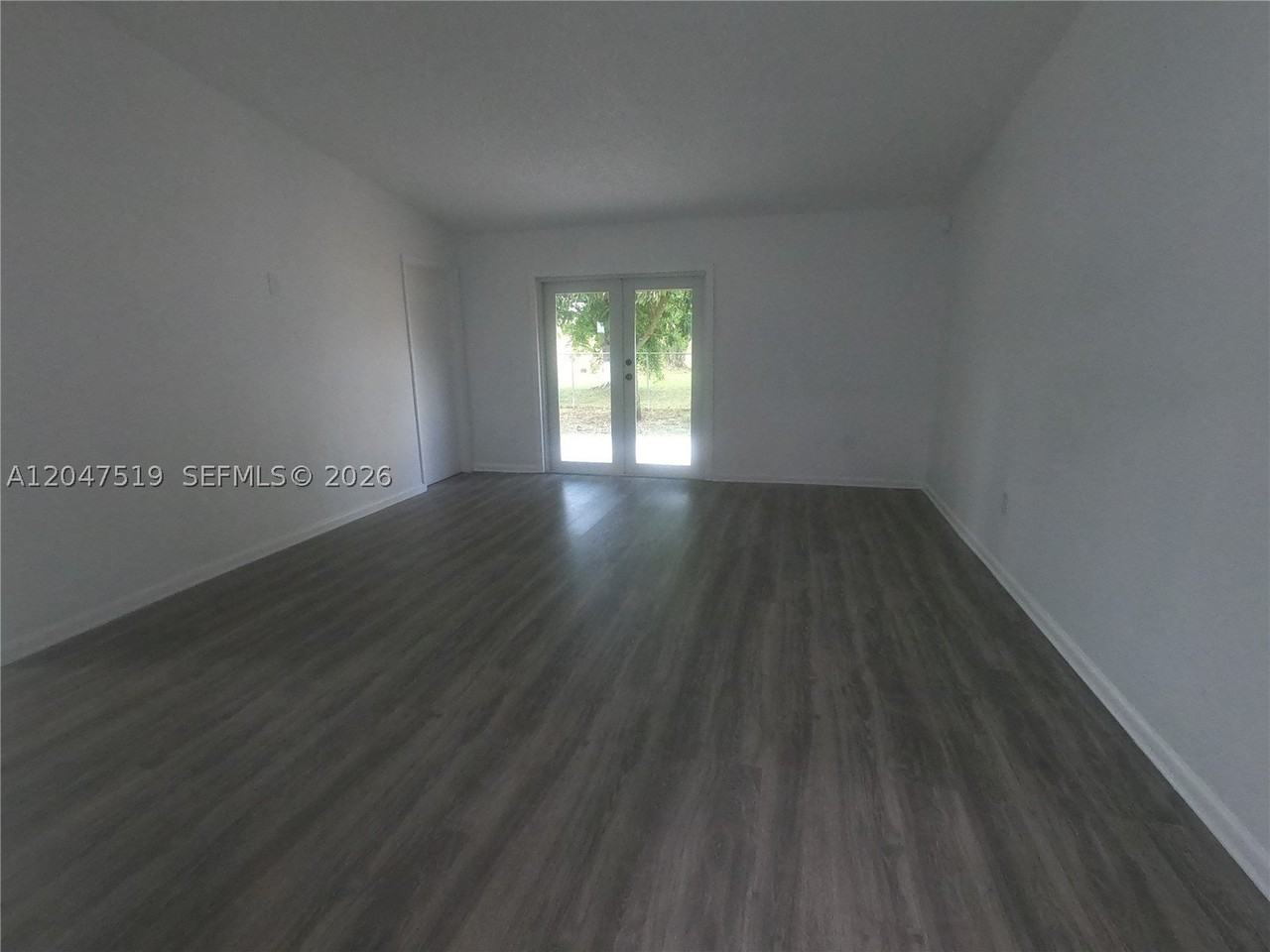 3060 Nw 204th Ln - Photo 4 of 20