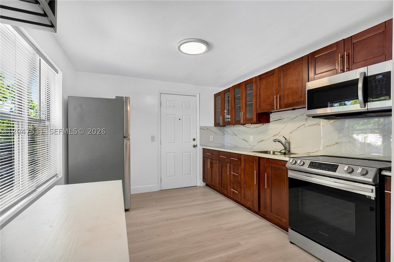5800 Taylor St #1 - Photo 3 of 29