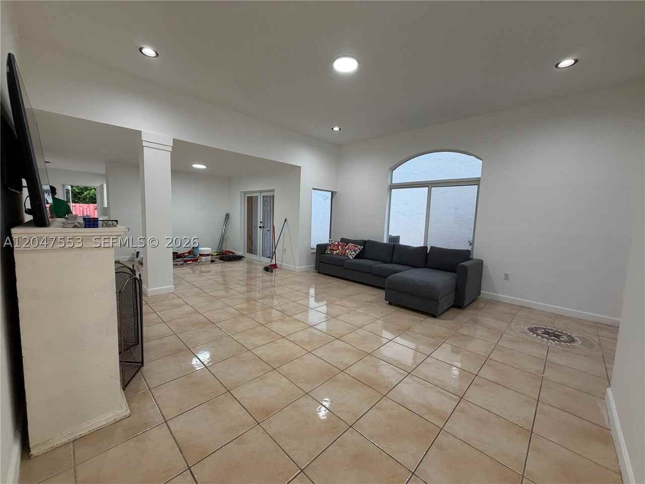 12993 Nw 11th Ter #12993 - Photo 3 of 20
