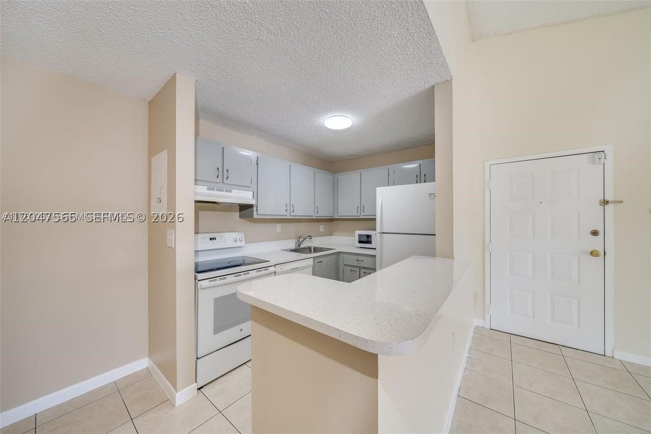 15630 Sw 80th St #I302 - Photo 3 of 26
