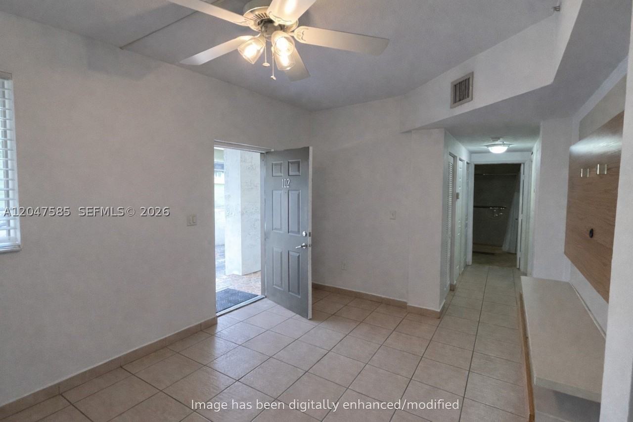 318 E 6th St #102 - Photo 6 of 14