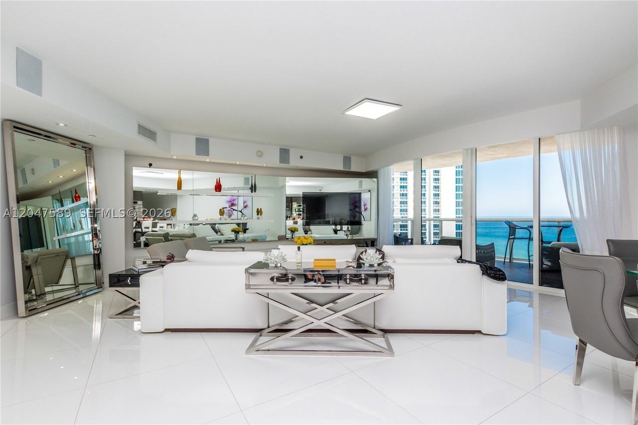17201 Collins Ave #1807 - Photo 2 of 32