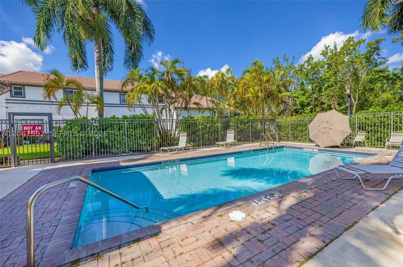 9820 Nw 24th Ct - Photo 3 of 32