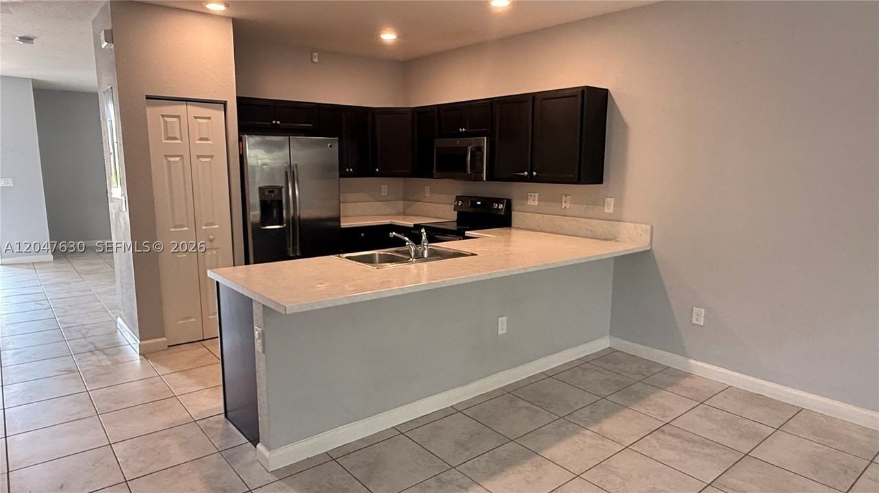 11417 Sw 250th St #11417 - Photo 3 of 13