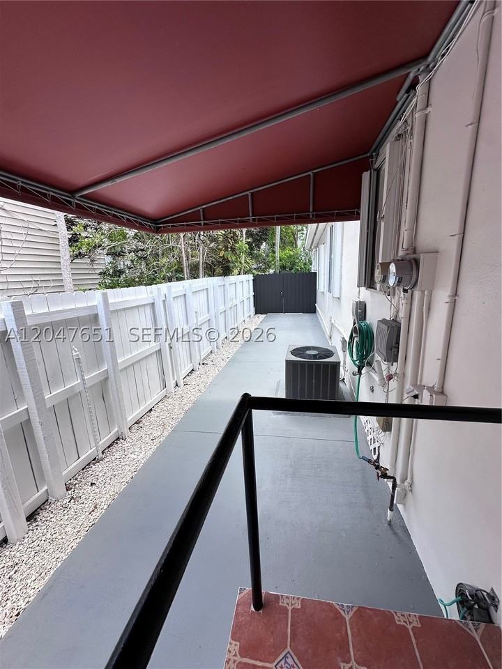 3743 Sw 28th St #3743 - Photo 7 of 8