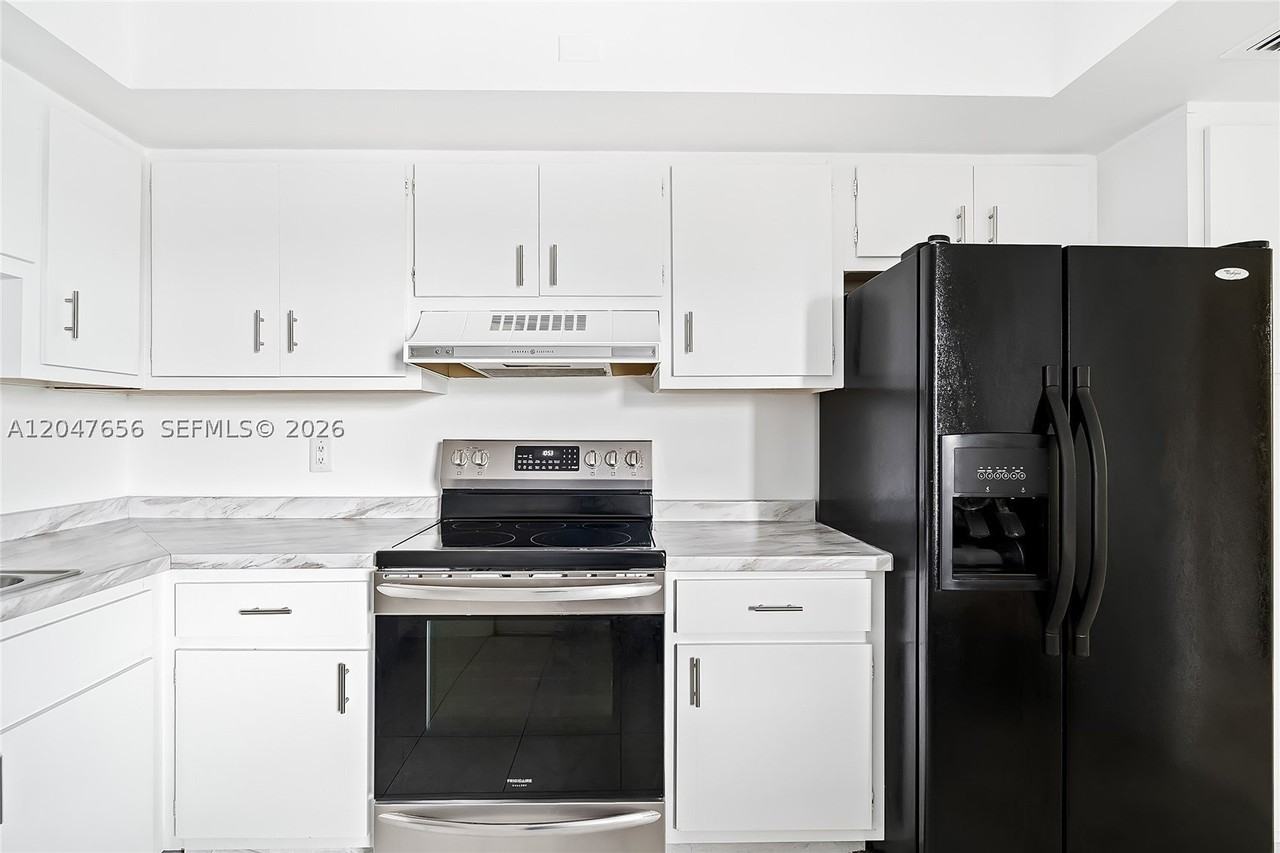 4500 Gefion Ct #304 - Photo 2 of 50