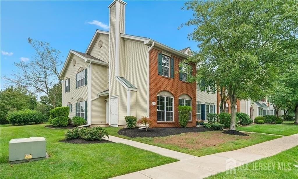 32 Cabot Way - Photo 3 of 16