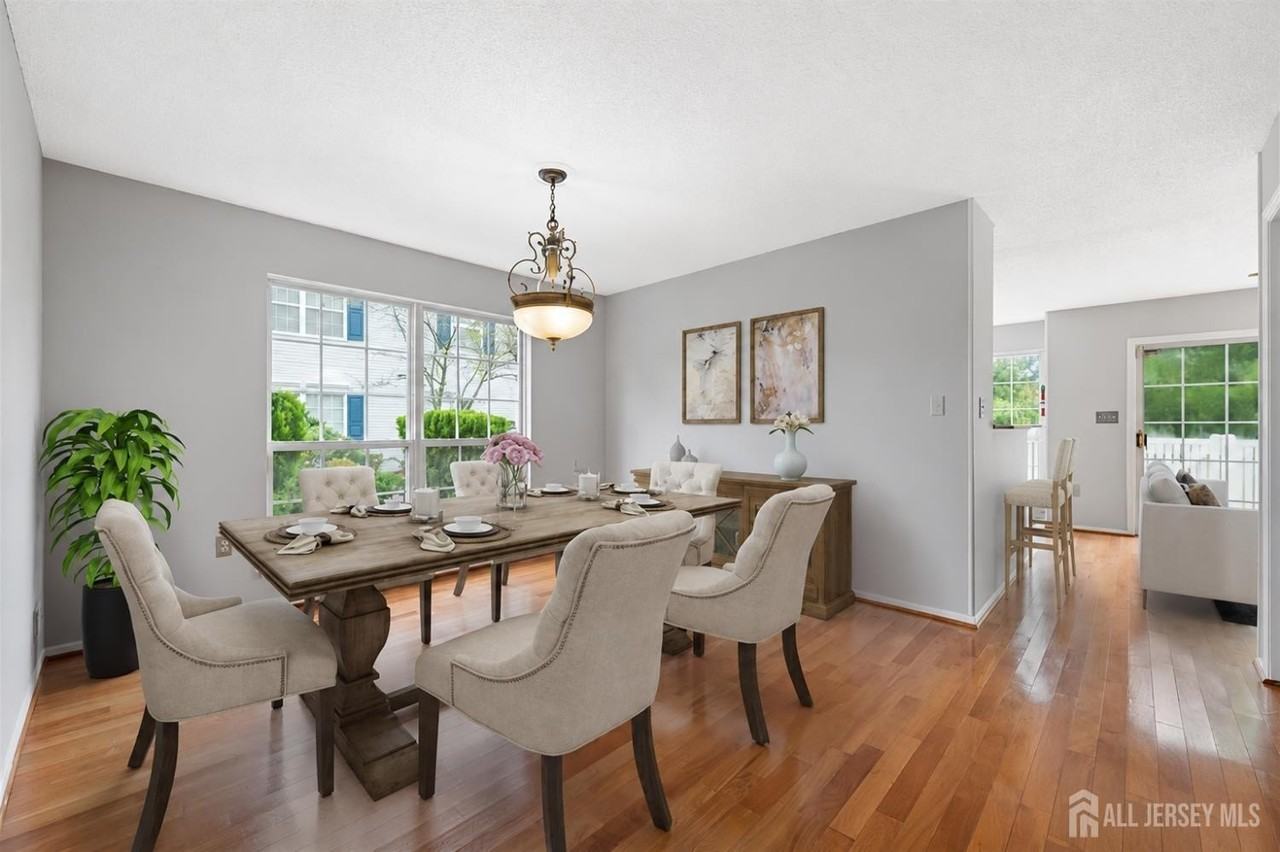 32 Cabot Way - Photo 6 of 16