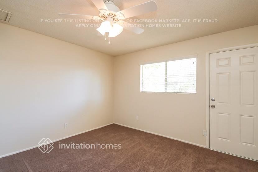 955 S Pioneer - Photo 5 of 13