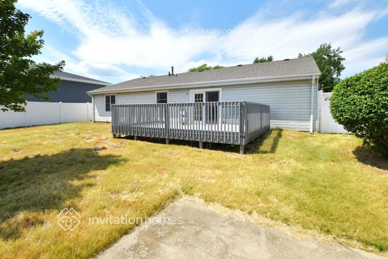 3224 Windsor Ln - Photo 4 of 5