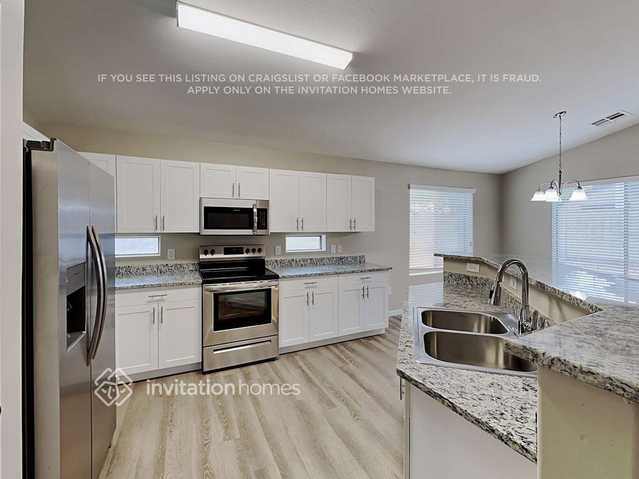 11258 W Locust Ln - Photo 6 of 18