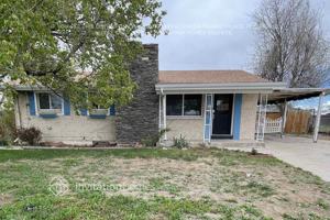 featured image of 250 Aspen Dr