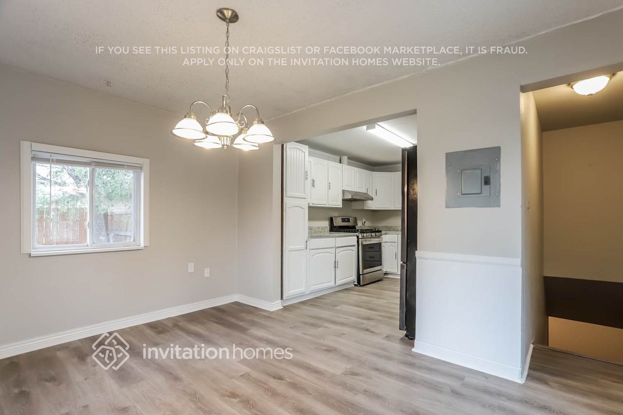 250 Aspen Dr - Photo 6 of 15