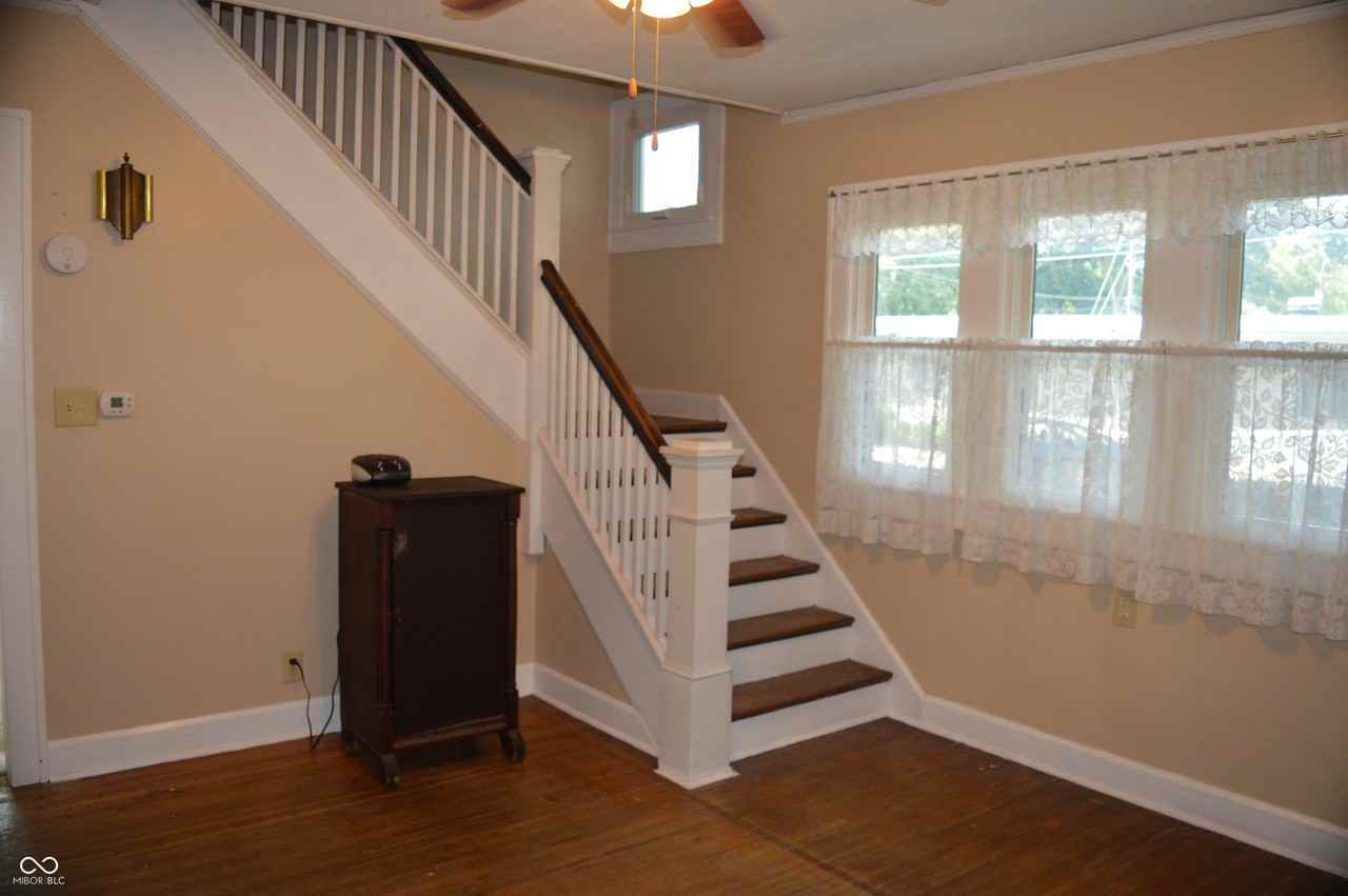 6048 N College Ave - Photo 4 of 17
