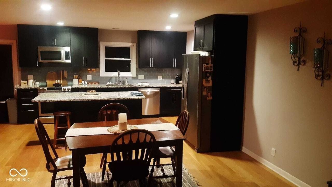 10305 Ruckle St - Photo 2 of 6