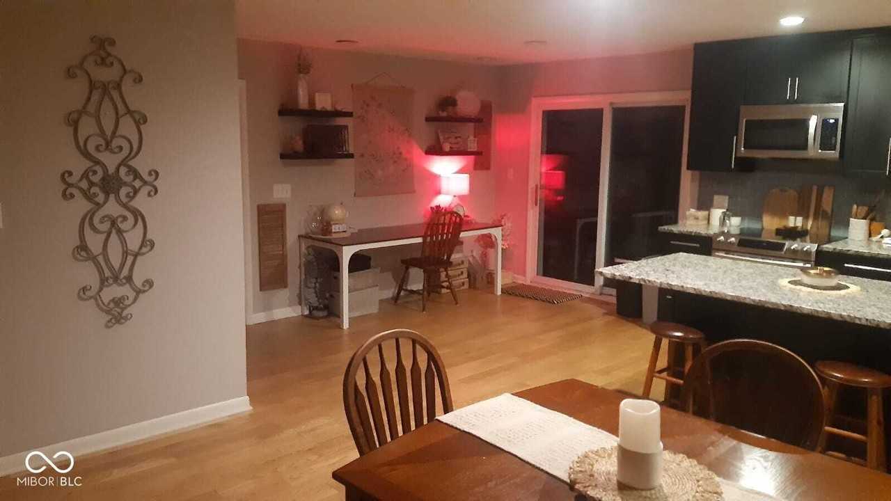 10305 Ruckle St - Photo 4 of 6