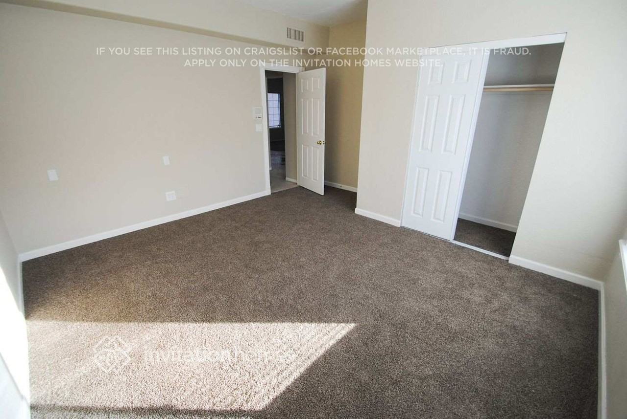 11411 W Primrose Dr - Photo 6 of 9