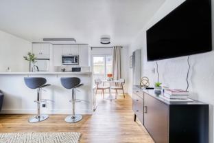 128 E Reed St - Photo 1 of 1