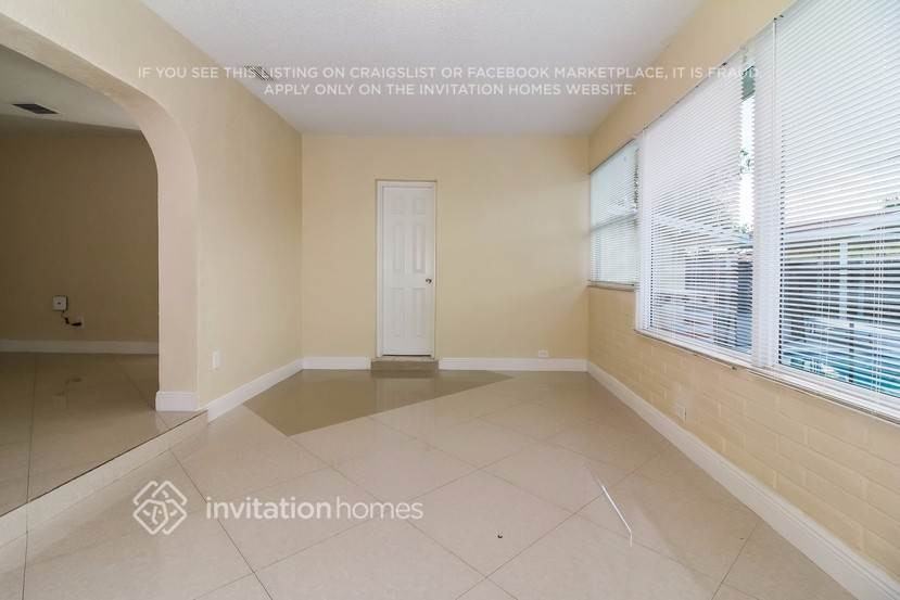 5660 W 9th Ct - Photo 3 of 24