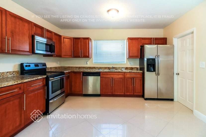 5660 W 9th Ct - Photo 4 of 24