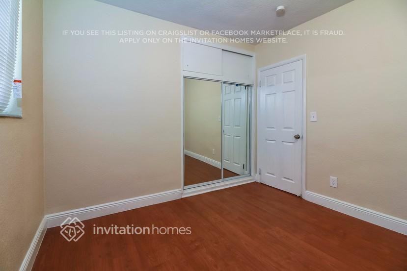 5660 W 9th Ct - Photo 7 of 24