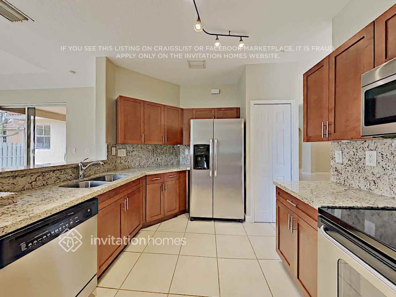 1339 Nw 166th Ave - Photo 7 of 18