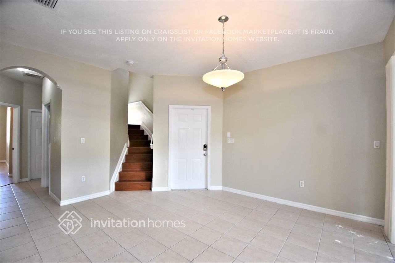 12446 Sw 125th Ter - Photo 3 of 26