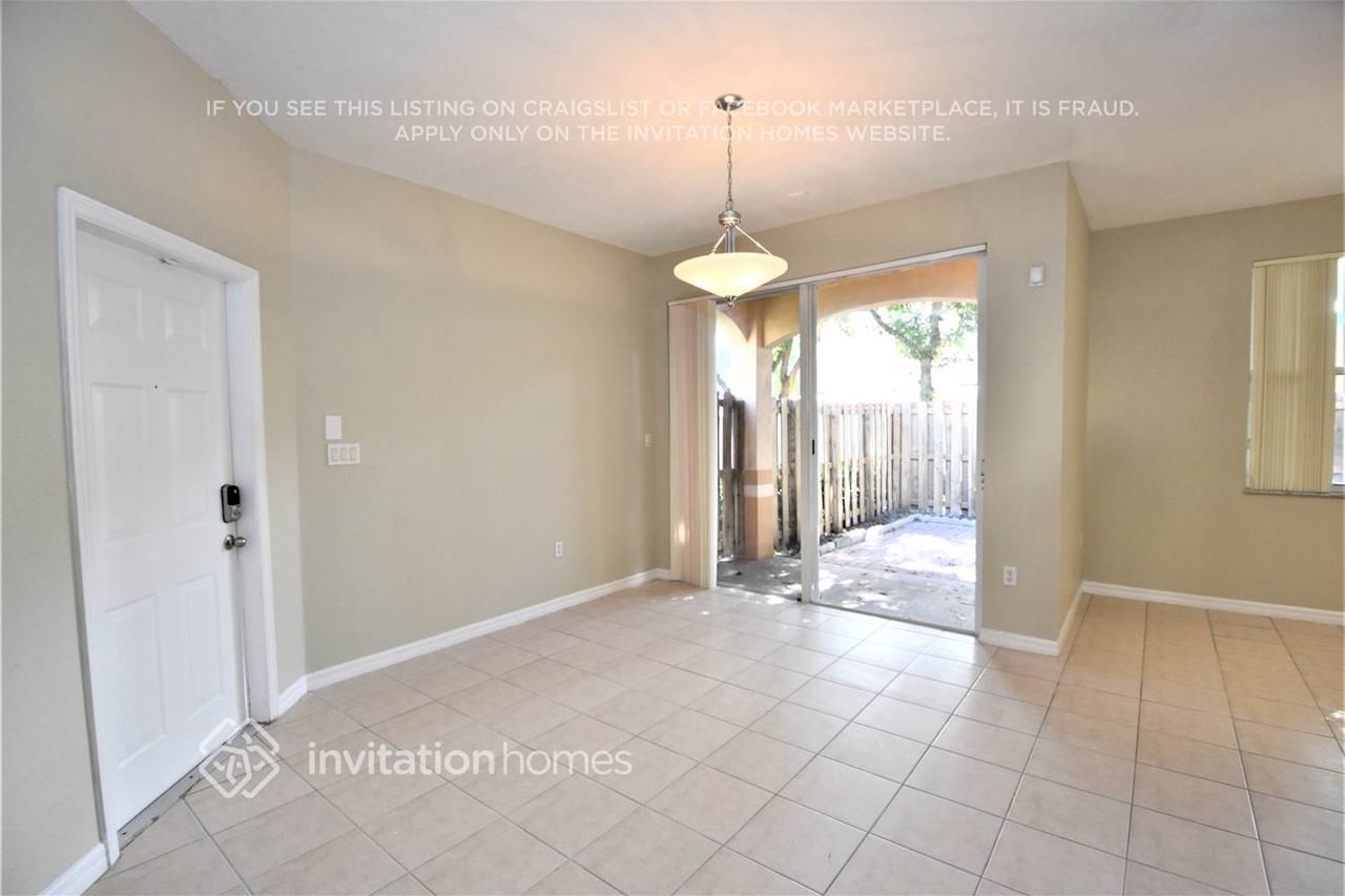12446 Sw 125th Ter - Photo 4 of 26