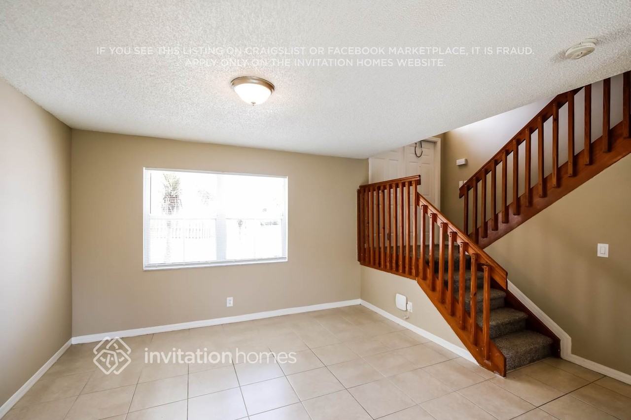 3079 Doubloon Dr - Photo 6 of 18