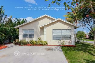 937 Se 3rd Ave - Photo 1 of 1