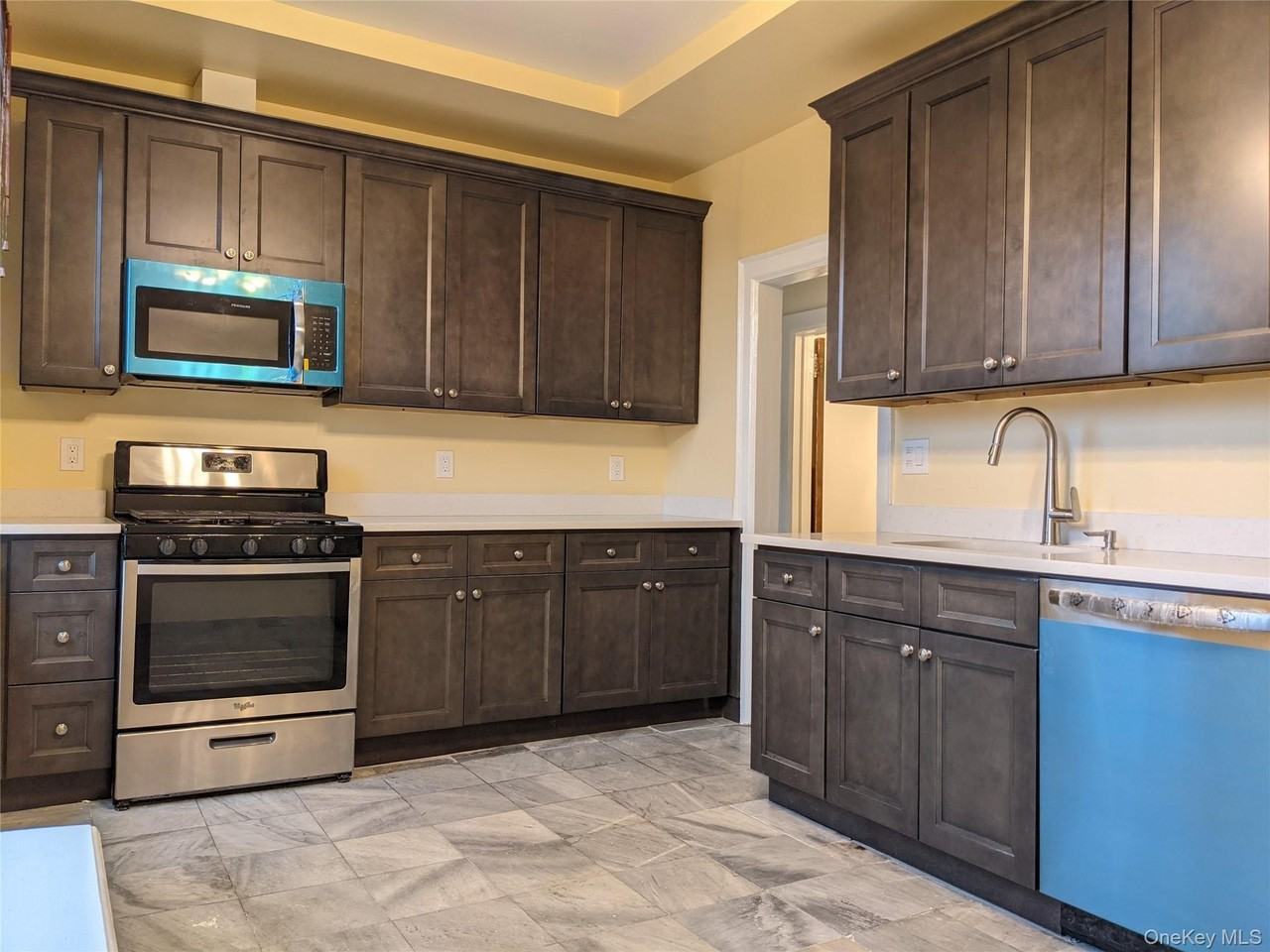 26 Coligni Ave #2-1 - Photo 2 of 11
