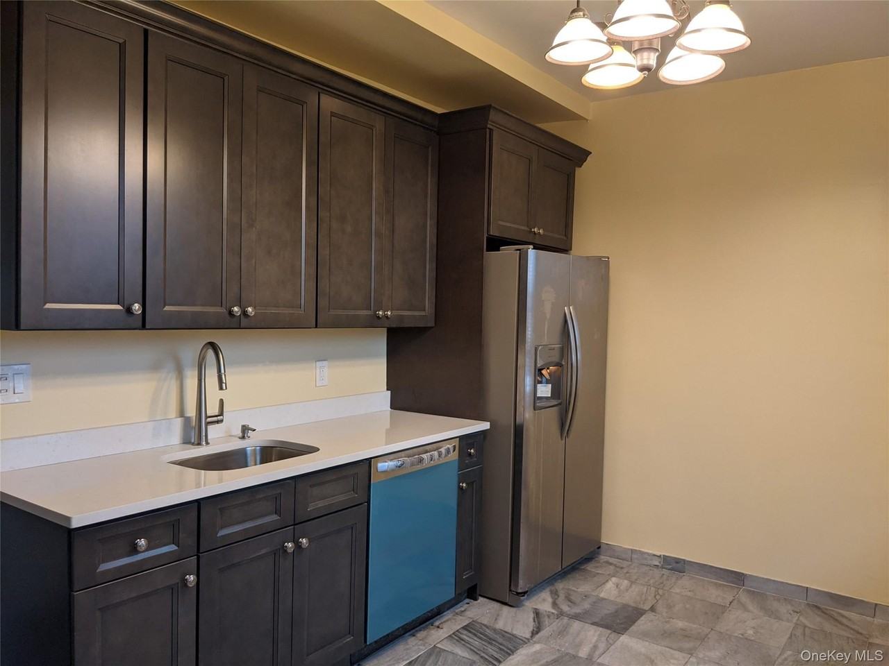 26 Coligni Ave #2-1 - Photo 3 of 11