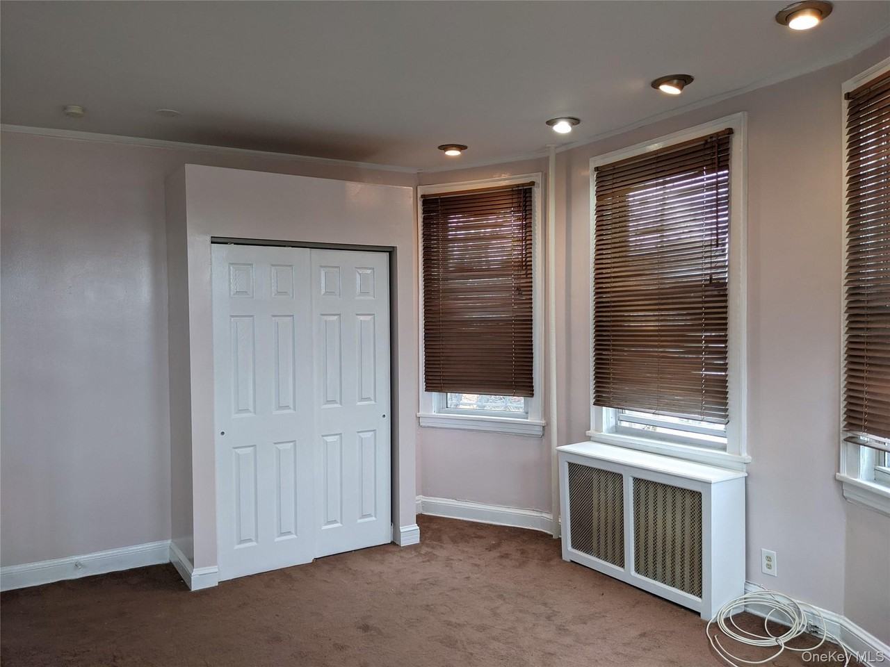 26 Coligni Ave #2-1 - Photo 6 of 11
