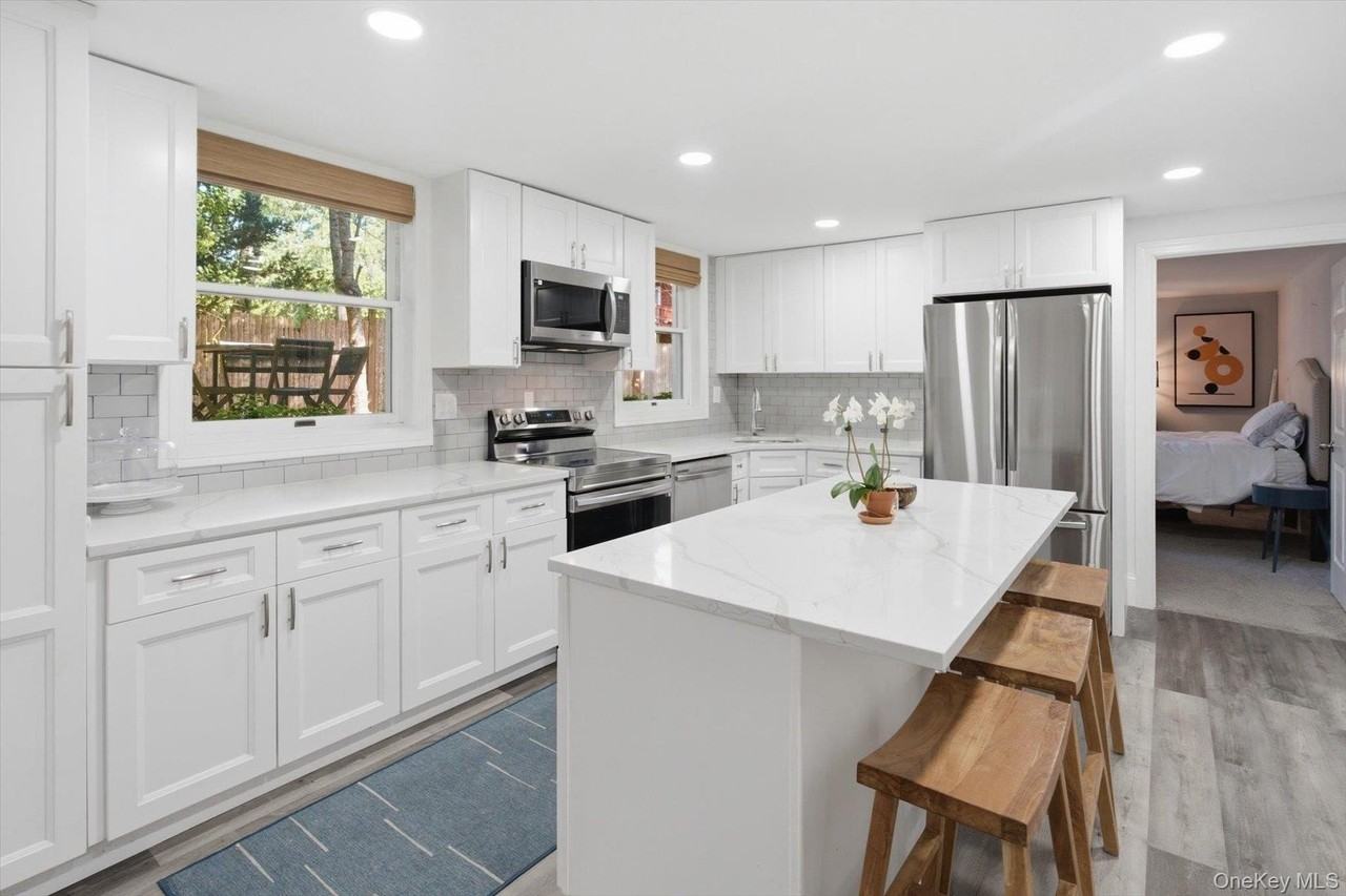 1A Gerald Ln - Photo 7 of 31