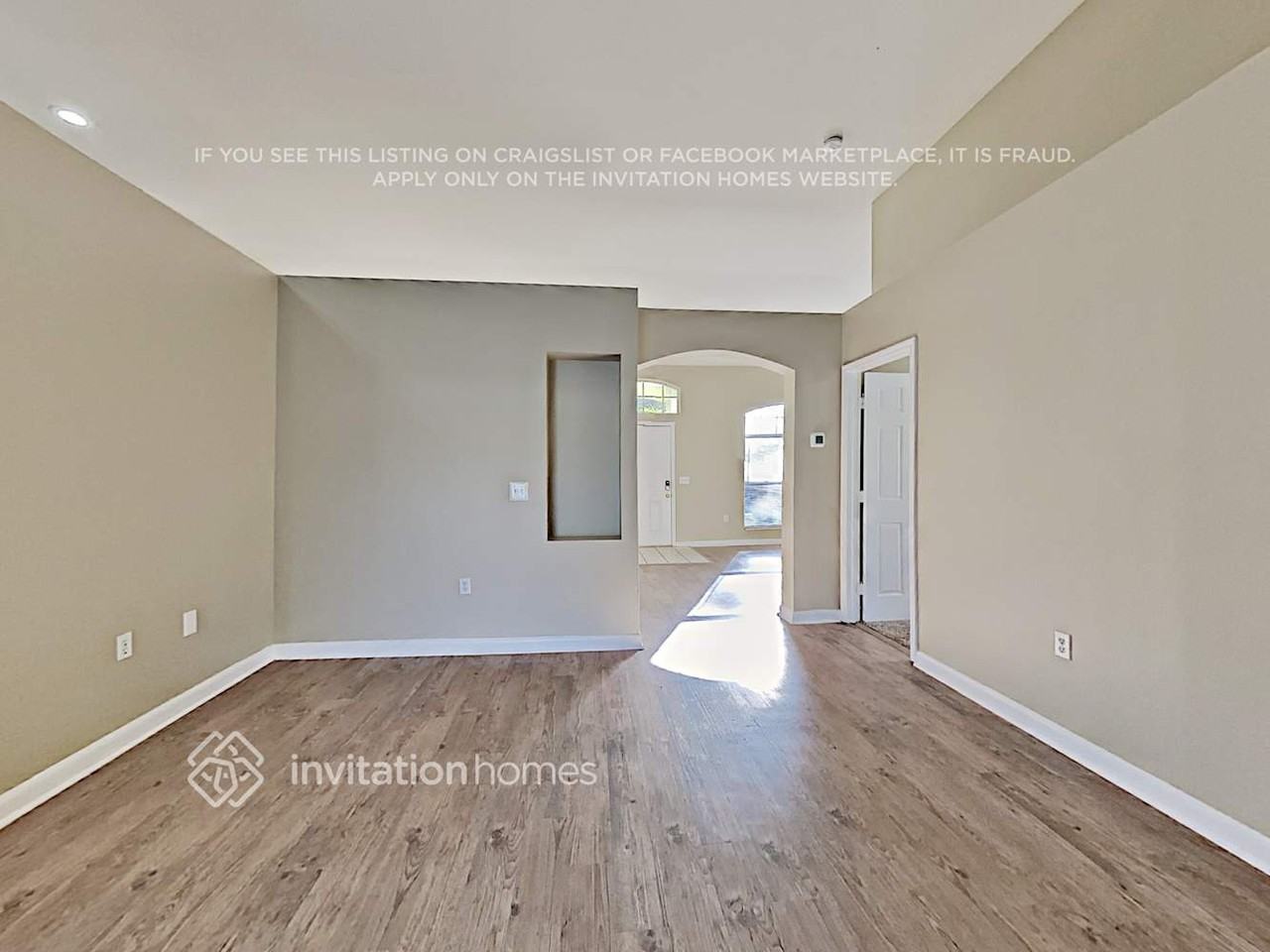 2910 Folklore Dr - Photo 6 of 23
